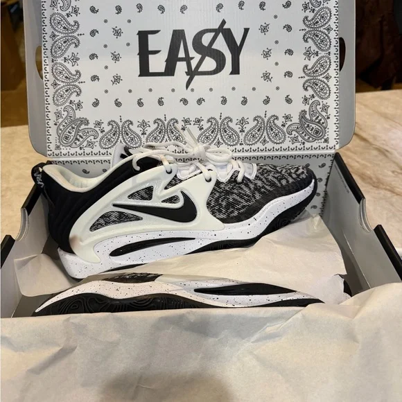 Nike Black and White Athletic Shoes! KD15 brand new! Never worn!